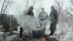 Патриоты разных городов Донецкой области проводят военные учения (видео) Патриоты разных городов Донецкой области проводят военные учения (видео)
