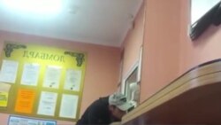 Виталий Дрыженко в ломбарде Виталий Дрыженко в ломбарде
