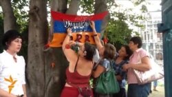 Thousands Of Hungarians Protest Safarov Release Thousands Of Hungarians Protest Safarov Release