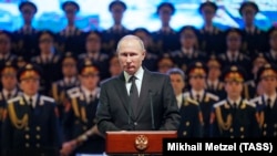 Президент РФ Владимир Путин во время выступления в Волгограде 2 февраля. Михаил Метцель/ТАСС