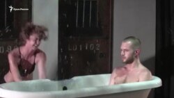 «Горящие двери». Спектакль о крымском режиссере, заключенном в России (видео) «Горящие двери». Спектакль о крымском режиссере, заключенном в России (видео)