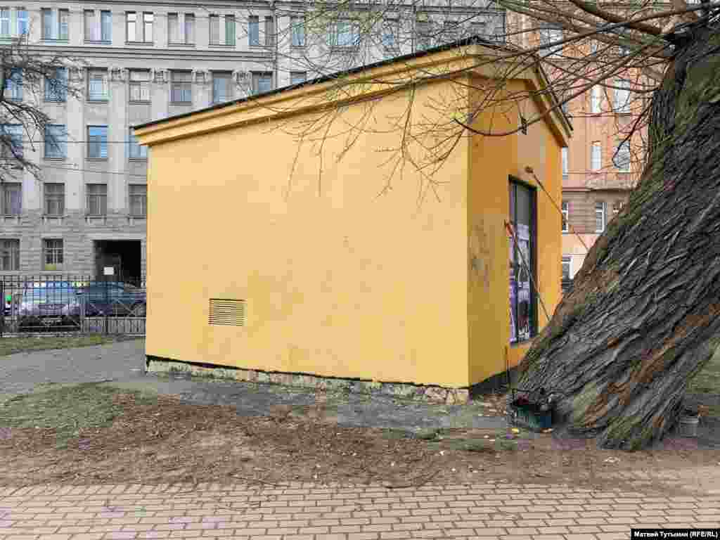 "The beautiful St. Petersburg graffiti with Navalny was quickly painted over. This is how they transform everything 'alive' and beautiful into faceless and 'dead,'" Navalny lawyer Lyubov Sobol said on Twitter. "We have Russia for happiness, they have it for despondency and stagnation."