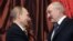 Владимир Путин и Александр Лукашенко в Кремле, 2014 год