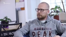 "Реальные люди 2.0": Дамир Гайнутдинов о том, почему в России сажают за репосты "Реальные люди 2.0": Дамир Гайнутдинов о том, почему в России сажают за репосты