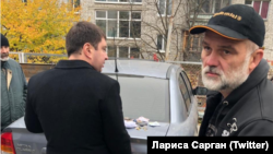 Валерий Чорнобук (справа) после задержания
