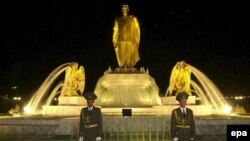 A statue of former Turkmen President Saparmurat Niyazov stands in the center of Ashgabat.