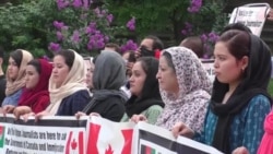 افغان خبریالانو اسلام اباد کې مظاهره کړې افغان خبریالانو اسلام اباد کې مظاهره کړې