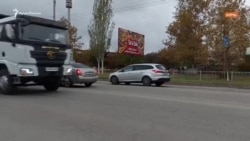 Дороги Керчи перегружены фурами после взрыва на Керченском мосту (видео)
 Дороги Керчи перегружены фурами после взрыва на Керченском мосту (видео)
