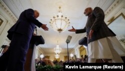 Американскиот претседател Доналд Трамп и индискиот премиер Нарендра Моди
