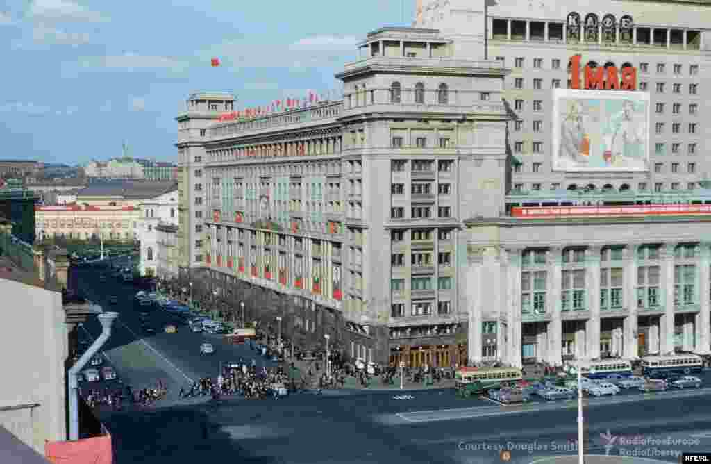 Отель «Москва» на Манежной площади