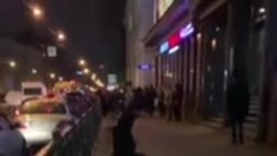 Избиение протестующих в Петербурге Избиение протестующих в Петербурге