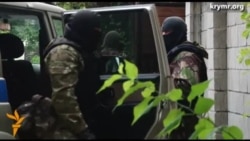 Обыскивать Елизавету Богуцкую силовики приехали затемно Обыскивать Елизавету Богуцкую силовики приехали затемно