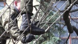 На «Атеку» цивільні тренуються під керівництвом «Азову» (відео) На «Атеку» цивільні тренуються під керівництвом «Азову» (відео)