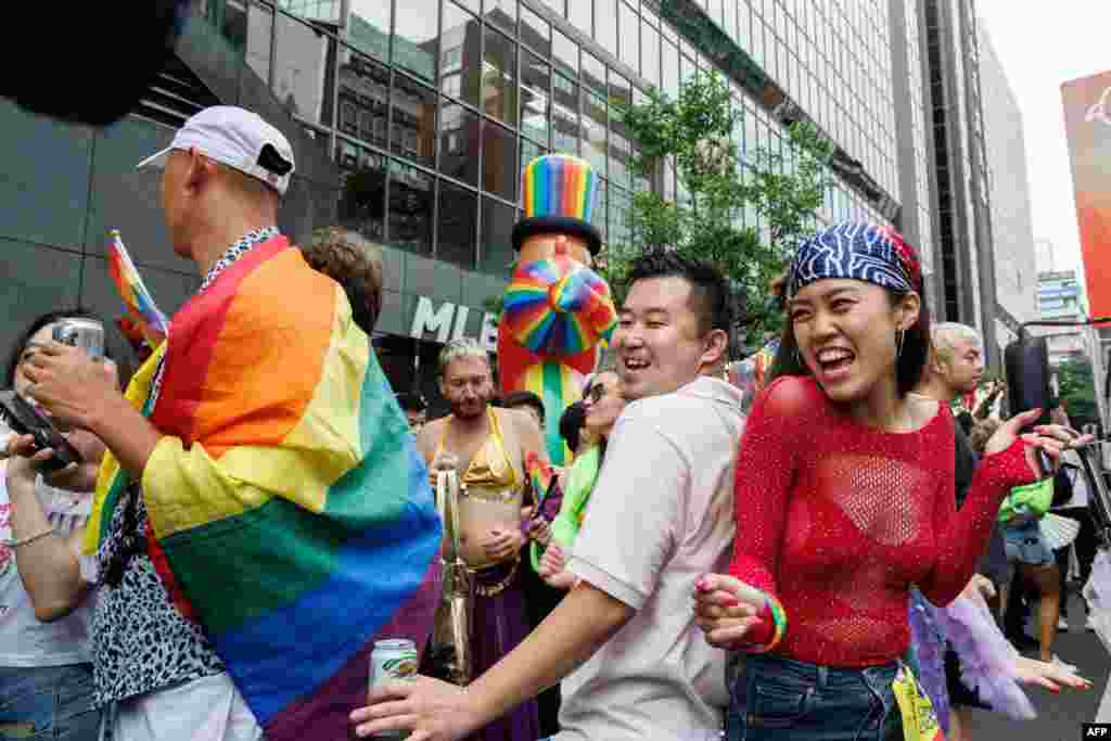 Na Paradi ponosa je, prema procjenama organizatora, bilo oko 150.000 učesnika parade, Taipei, 25. oktobar 2025.