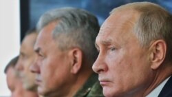 Лицом к событию. Правительство под ударами "второй волны"  Лицом к событию. Правительство под ударами "второй волны"