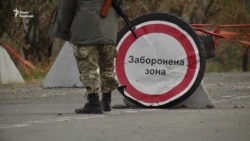 Поселки под Мариуполем страдают от обстрелов (видео) Поселки под Мариуполем страдают от обстрелов (видео)