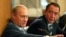 Михаил Лесин и Владимир Путин во Владивостоке в 2002 году