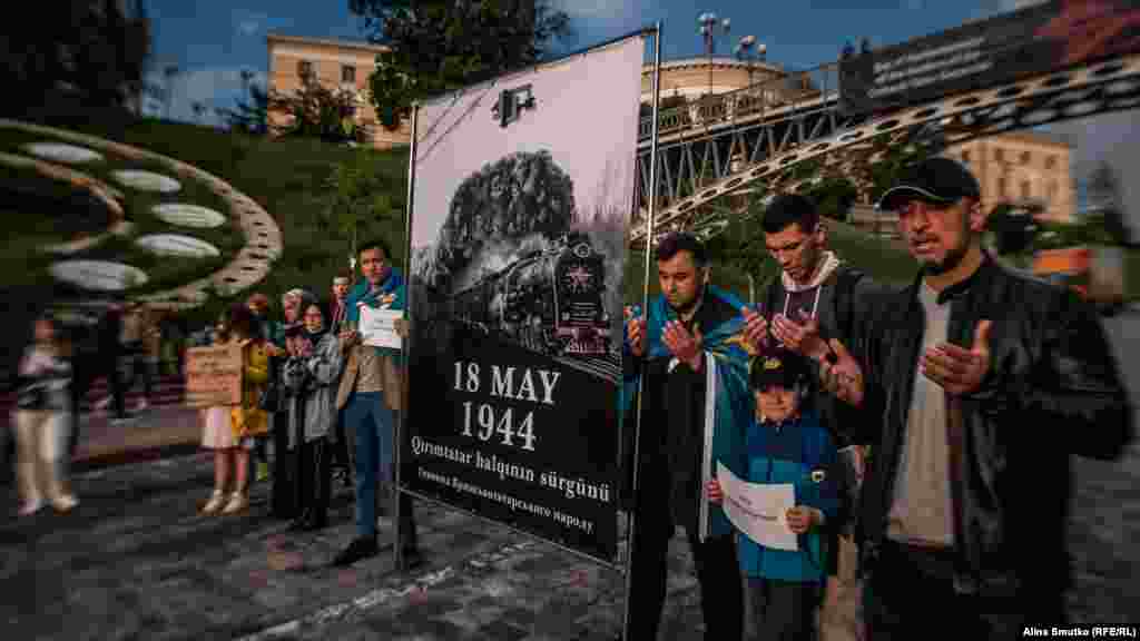 Присутні провели дуа (молитву) в пам'ять про жертв геноциду кримськотатарського народу
