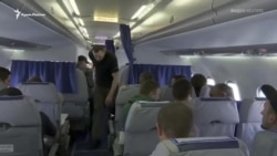 «Борт–35»: самолет с украинцами на пути в Киев (видео) «Борт–35»: самолет с украинцами на пути в Киев (видео)