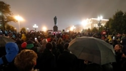 Лицом к событию. Бунт ограбленных Лицом к событию. Бунт ограбленных