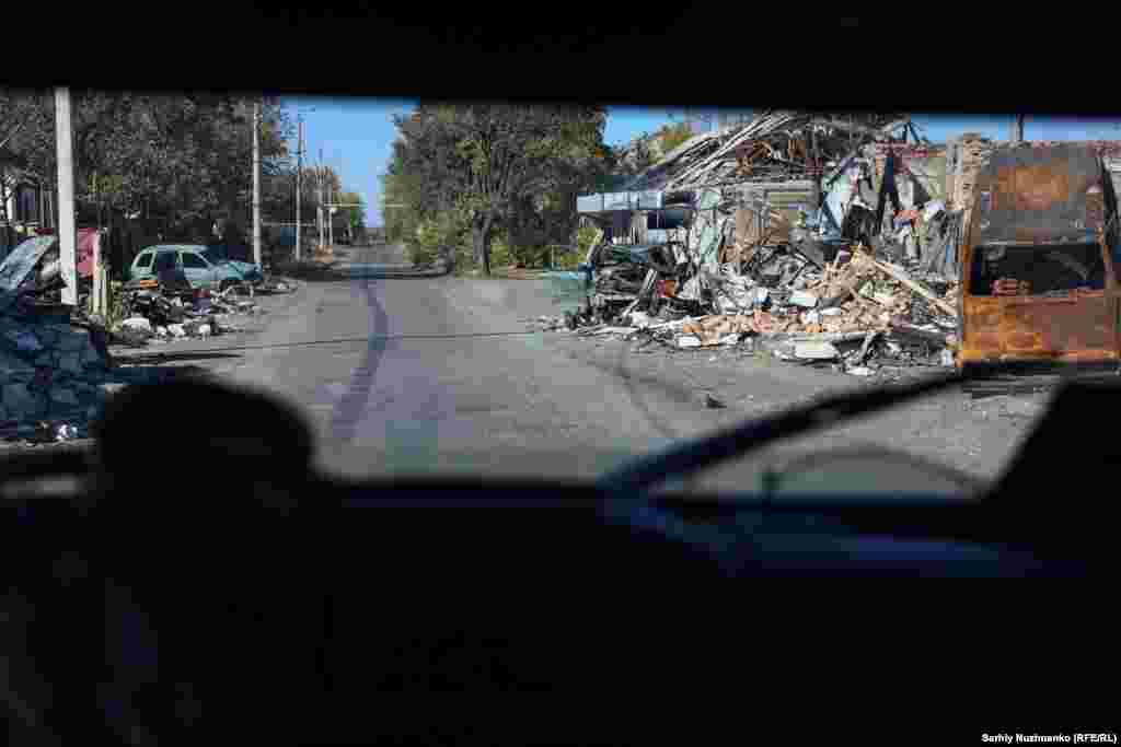 Străzile din orașul Selîdove, lângă Pokrovsk. Fotografia a fost făcută pe 9 octombrie 2024, iar pe 31 octombrie orașul era deja sub ocupație. 