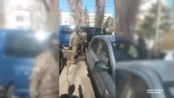 В Крыму силовики задержали активиста Беляла Адилова (видео) В Крыму силовики задержали активиста Беляла Адилова (видео)
