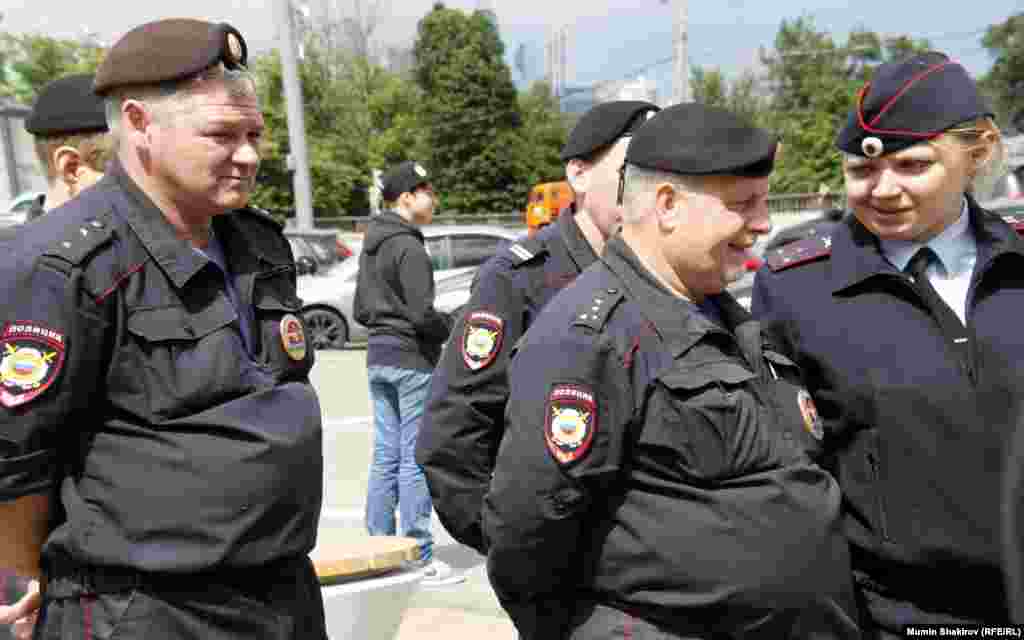 Полиция вяло наблюдала за конфликтом "Ночных волков" и гражданских активистов 