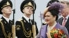 Королева Таиланда Сирикит по время посещения России, аэропорт Внуково, 2 июля 2007 года