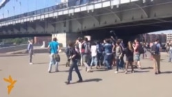 Митинг в поддержку ЛГБТ-подростков Митинг в поддержку ЛГБТ-подростков