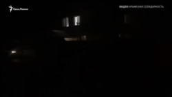 Крим: російські силовики провели обшуки в будинках мусульман у декількох районах півострова (відео) Крим: російські силовики провели обшуки в будинках мусульман у декількох районах півострова (відео)