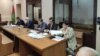 Пасярэдзіне — прадстаўнік страйкаму Сяргей Шыц