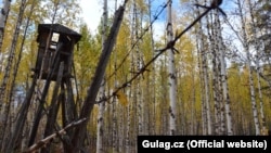 Полуразрушенная вышка в одном из бывших лагерей сталинского ГУЛАГа
