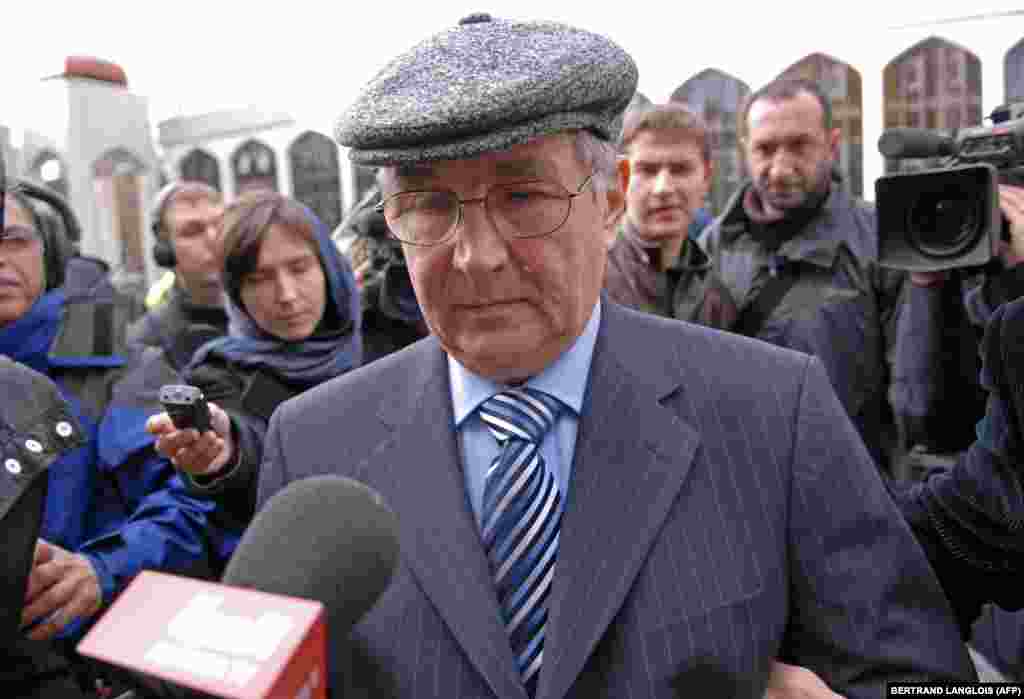 Litvinenko's father, Walter, arrives at Regents Park Mosque on December 7, 2006. Family and friends paid their respects to the former Russian agent during a memorial at the London mosque two weeks after his death.