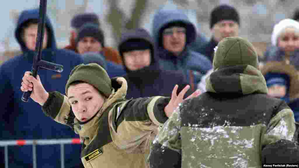 23 лютого 2019, Євпаторія. Учасники військово-патріотичного клубу підготували показовий бій до заходів на «День захисника вітчизни»