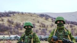 Російські солдати у Перевальному, 2014 рік