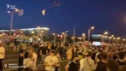 Вторая ночь протестов в Минске Вторая ночь протестов в Минске