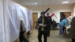 Окупація та опір. Хроніки: У Криму почався незаконний «референдум» (відео) Окупація та опір. Хроніки: У Криму почався незаконний «референдум» (відео)