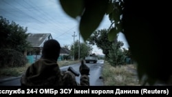 Un tanc ucrainean în orașul Kosteantinivka de pe linia frontului, regiunea Donețk, Ucraina, 19 septembrie 2025.