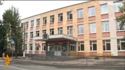 Voters Go To The Polls In Moscow's Mayoral Election Voters Go To The Polls In Moscow's Mayoral Election