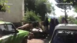 Российские силовики проводят обыск в доме фигуранта «дела Хизб ут-Тахрир» (видео) Российские силовики проводят обыск в доме фигуранта «дела Хизб ут-Тахрир» (видео)