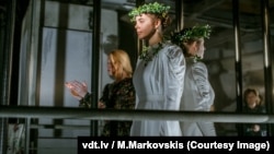 Спектакль "Дочери леса" в Валмиерском драматическом театре