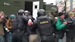 Белорусский оппозиционер Статкевич арестован на майские праздники Белорусский оппозиционер Статкевич арестован на майские праздники