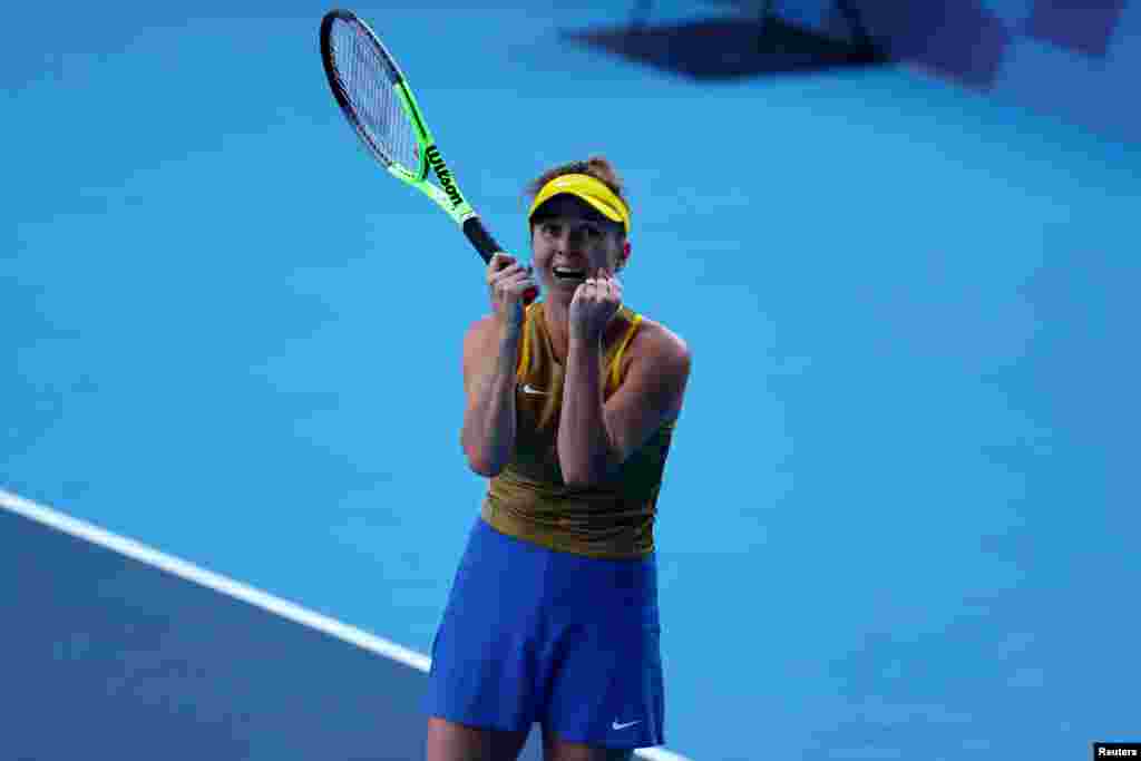 Українська тенісистка Еліна Світоліна вийшла у чвертьфінал на Олімпійських іграх у Токіо. У трьох сетах вона завдала поразки Марії Саккарі – 5:7; 6:3; 6:4. Токіо, 27 липня 2021 року