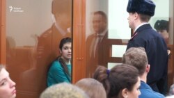Россиянку приговорили к 4,5 годам колонии за попытку присоединиться к «ИГ» (видео) Россиянку приговорили к 4,5 годам колонии за попытку присоединиться к «ИГ» (видео)