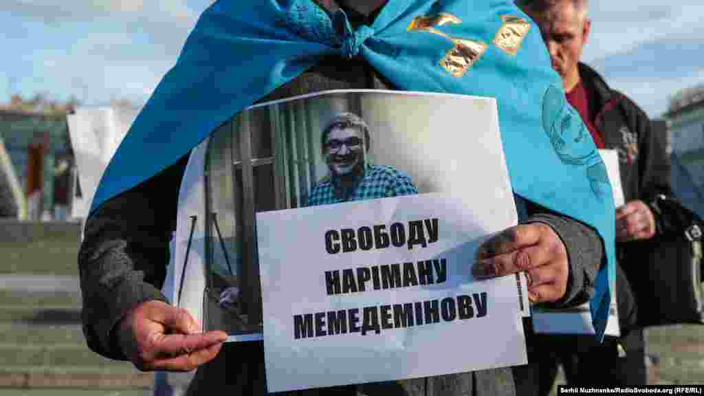 Звільнити Мемедемінова весь цей час вимагали низка українських правозахисних та медійних організацій. Активісти зверталися за допомогою до урядів країн Євросоюзу, США, Канади та Японії. А російський правозахисний центр «Меморіал» визнав кримського блогера політичним в'язнем