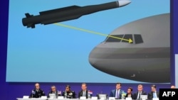 Презентация доклада о причинах катастрофы рейса MH17 в сентябре 2016 года
