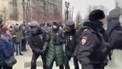 Задержания на Пушкинской площади Задержания на Пушкинской площади