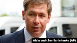 Адвокат Илья Новиков