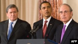 President Barack Obama (center) announces Holbrooke's (left) role for Afghanistan and Pakistan, along with envoy for the Middle East George Mitchell on January 22.