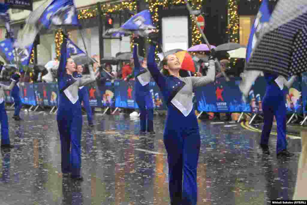 Лондонский новогодний парад 1 января 2017 г. 